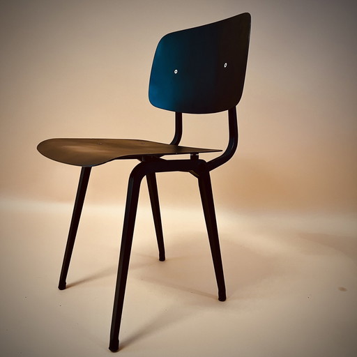 1 X Friso Kramer For Ahrend Revolt Chair Matt Black