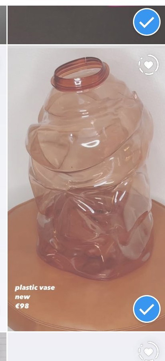 Image 1 of Grand vase Eros Torse Par Niko June