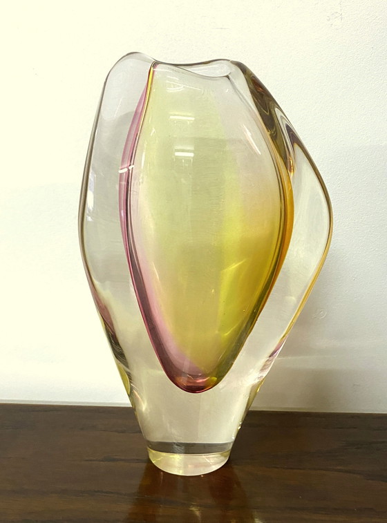 Image 1 of Vase en verre de Jozef Rozinek République tchèque 1960S