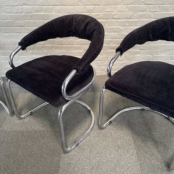 Image 1 of Ensemble de 4 chaises vintage en velours noir par Giotto Stoppino pour Kartell, Italie 1970