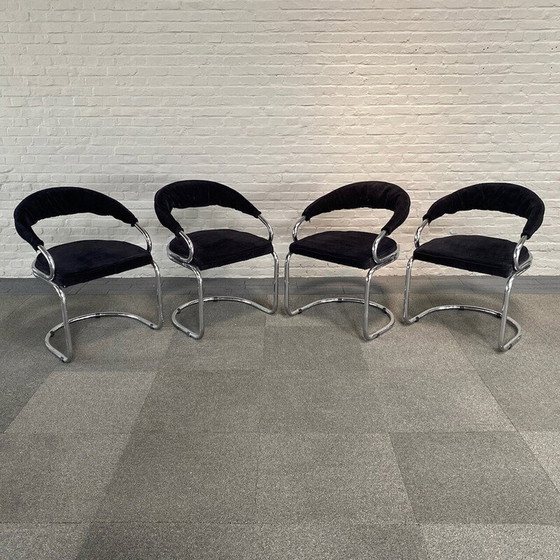 Image 1 of Ensemble de 4 chaises vintage en velours noir par Giotto Stoppino pour Kartell, Italie 1970