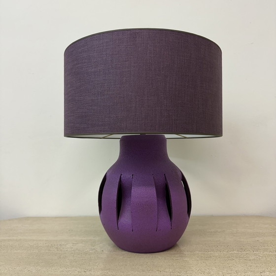 Image 1 of Lampe de table en céramique violette , 1970S