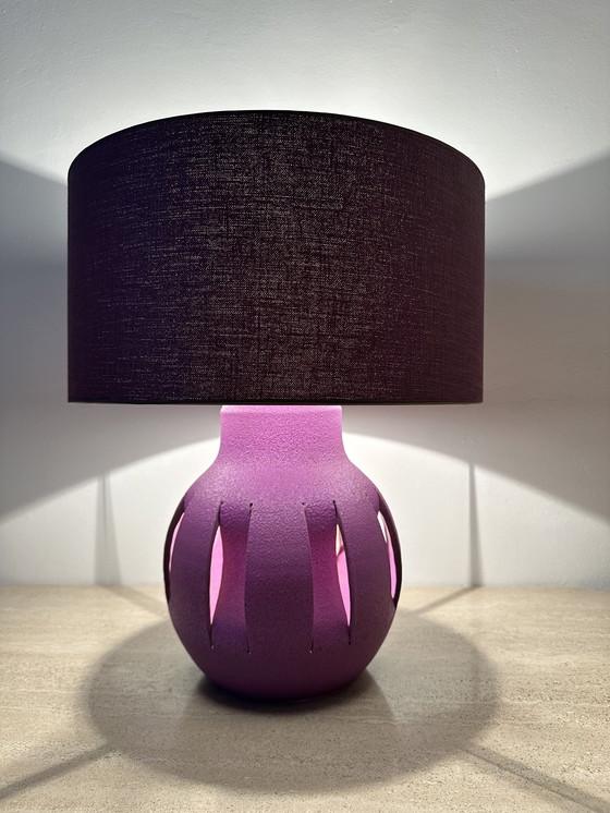 Image 1 of Lampe de table en céramique violette , 1970S