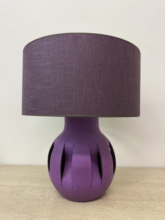 Image 1 of Lampe de table en céramique violette , 1970S