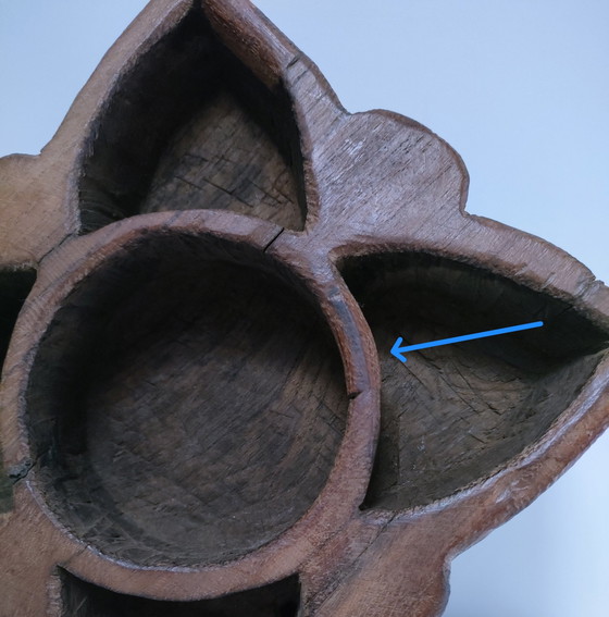 Image 1 of Vide Poche Bois Sculptural Ancien