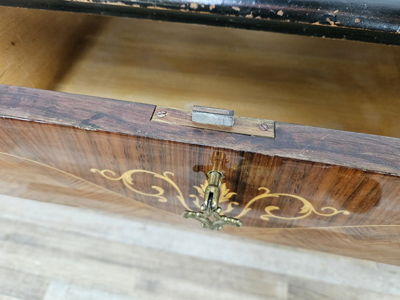 Image 1 of 1960S Commode de chambre à coucher avec six tiroirs et dessus en verre