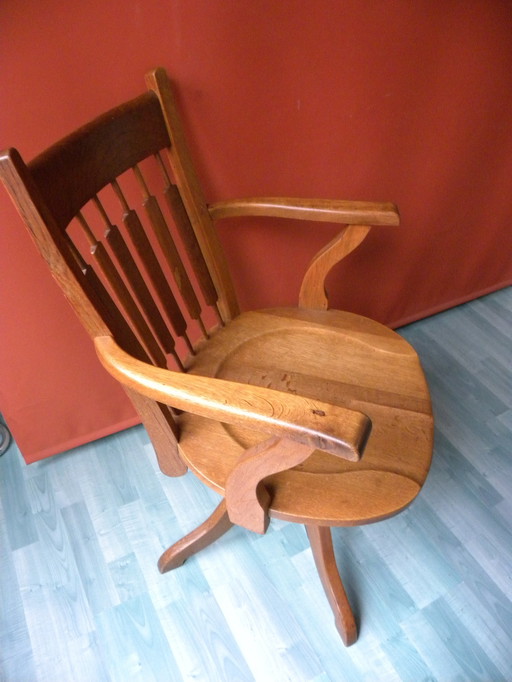 Chaise de bureau en chêne