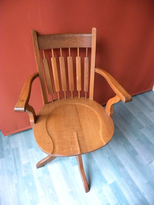 Chaise de bureau en chêne