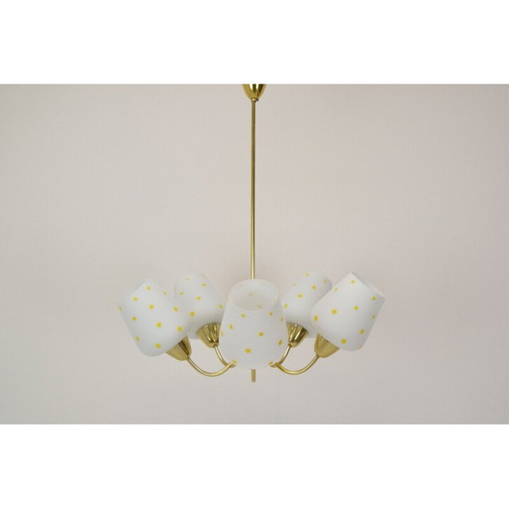 Image 1 of Lustre en verre et laiton du milieu du siècle, Tchécoslovaquie années 1960