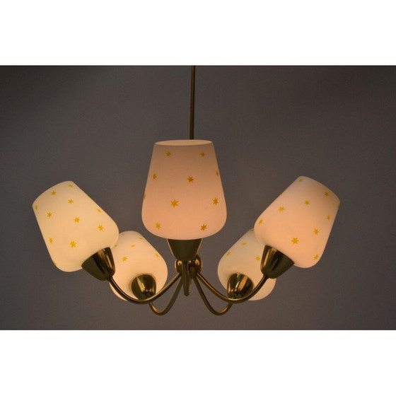 Image 1 of Lustre en verre et laiton du milieu du siècle, Tchécoslovaquie années 1960