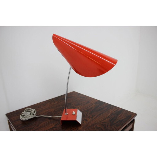 Lampe de table vintage en acier rouge par Josef Hurka pour Napako, Tchécoslovaquie 1950
