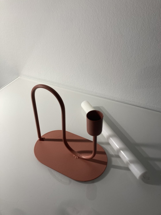 Image 1 of Chandelier moderne et ludique de couleur corail