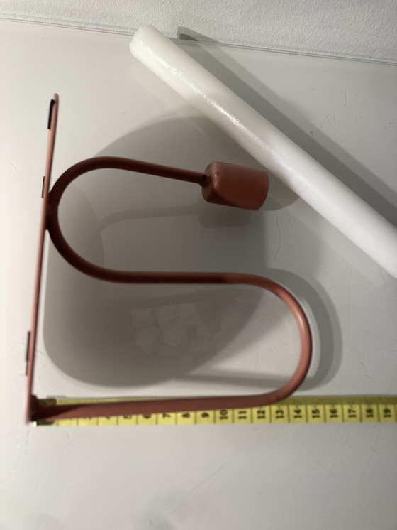 Image 1 of Chandelier moderne et ludique de couleur corail