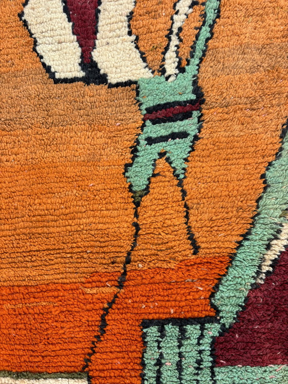 Image 1 of Oranga - Tapis abstrait marocain en laine orange