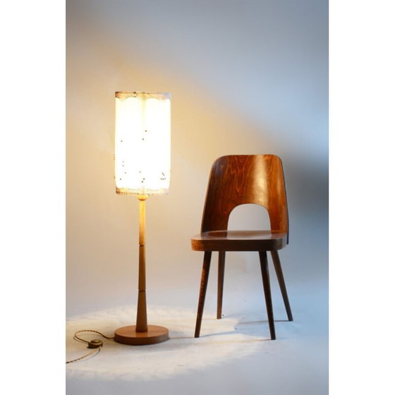 Image 1 of Lampadaire vintage en bois de hêtre, Tchécoslovaquie 1950