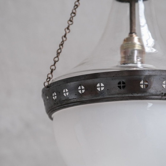 Lampe suspendue vintage bicolore, France 1910 – Suspensions, Glass, Metal (photo 5 of 10)