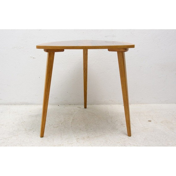 Image 1 of Table d'appoint vintage en noyer, Tchécoslovaquie 1970