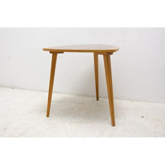 Image 1 of Table d'appoint vintage en noyer, Tchécoslovaquie 1970