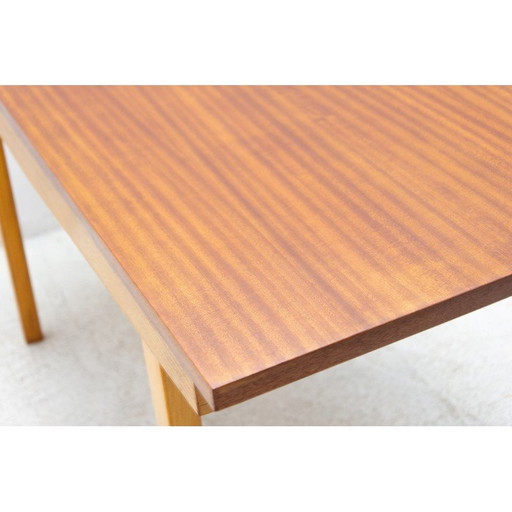 Table basse centrale du milieu du siècle, Tchécoslovaquie années 1960