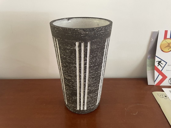 Image 1 of Westraven - Vase en faïence Chanoir Design Leendert Blok