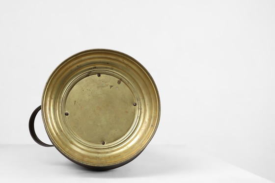 Image 1 of Porte-parapluies en cuivre avec relief martelé de Vermeer, France Ca. 1900