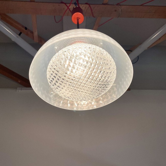 Image 1 of Lampe suspendue en plastique et en verre du milieu du siècle, Tchécoslovaquie