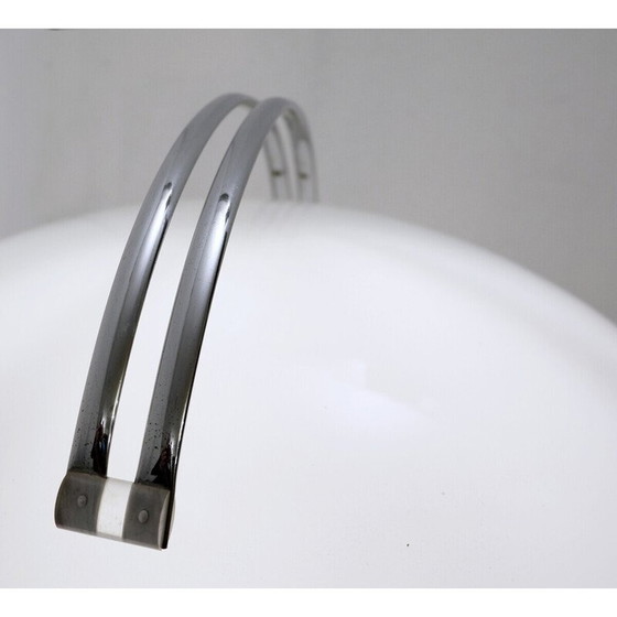 Image 1 of Lampe de table du milieu du siècle en verre opalin et chrome par Angelo Mangiarotti, Italie 1970