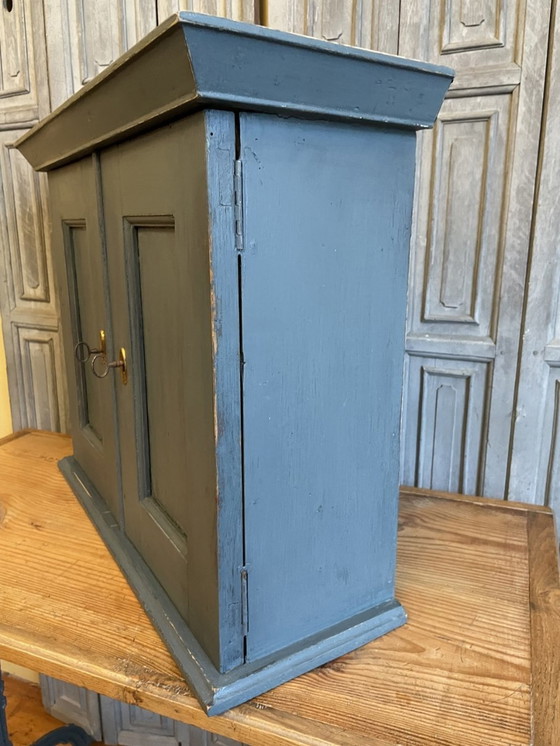 Image 1 of Armoire suspendue Armoire collectrice Armoire de cuisine Armoire compartimentée Français