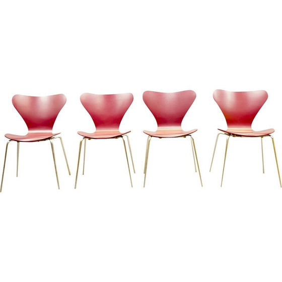 Image 1 of Ensemble de 4 chaises en bois vintage modèle 3107 par Arne Jacobsen pour Fritz Hansen, Danemark 1959