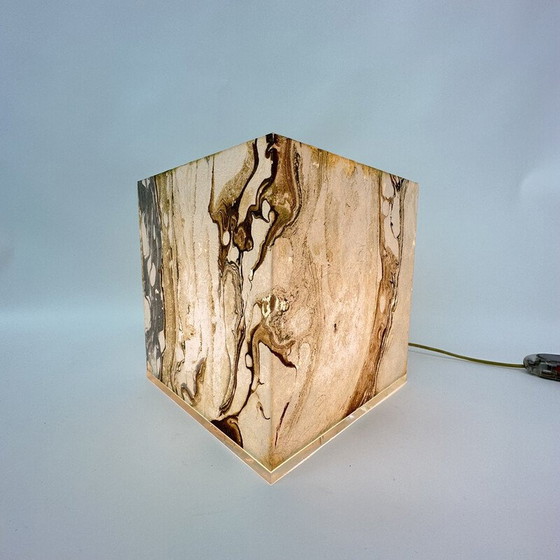 Image 1 of Lampe de table cube en lucite, Mid Century, années 1970