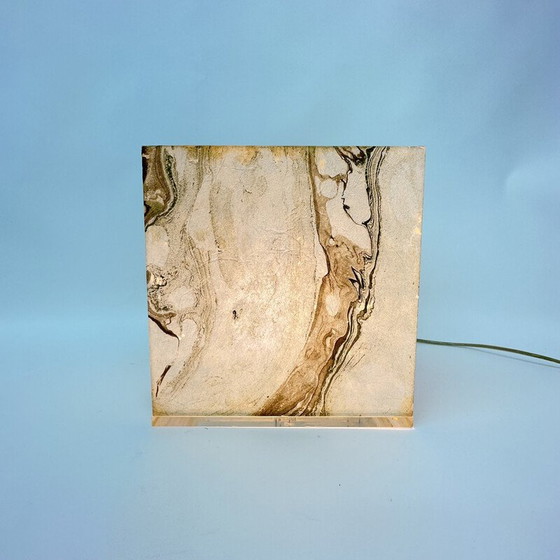Image 1 of Lampe de table cube en lucite, Mid Century, années 1970