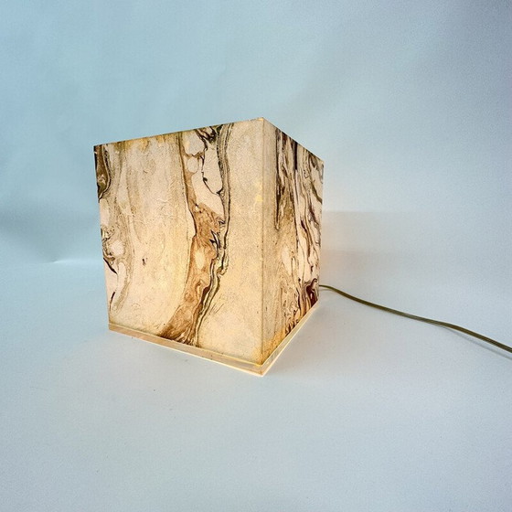 Image 1 of Lampe de table cube en lucite, Mid Century, années 1970