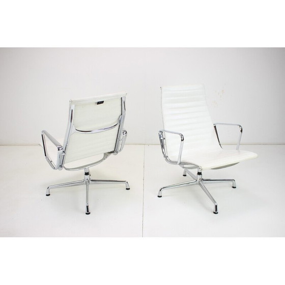 Image 1 of Paire de fauteuils en cuir vintage de Charles et Ray Eames pour Vitra