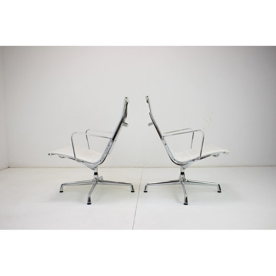 Image 1 of Paire de fauteuils en cuir vintage de Charles et Ray Eames pour Vitra