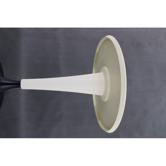 Image 1 of Table vintage en blanc crème et noir par Philippe Starck, Italie 1990