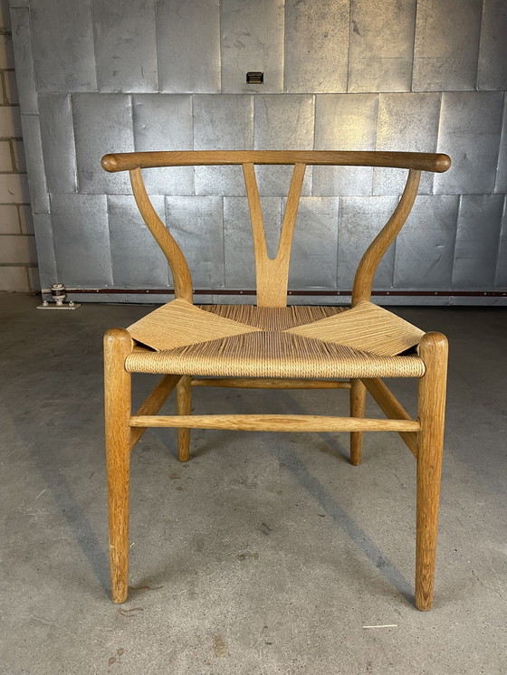 Image 1 of 2X Chaise Wishbone Par Carl Hansen & Son