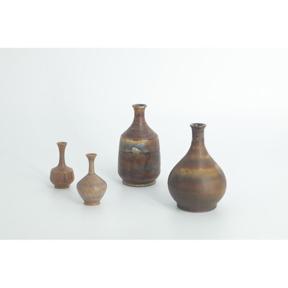 Image 1 of Ensemble de 4 vases vintage en grès brun par Gunnar Borg pour Höganäs Ceramics, Suède 1960
