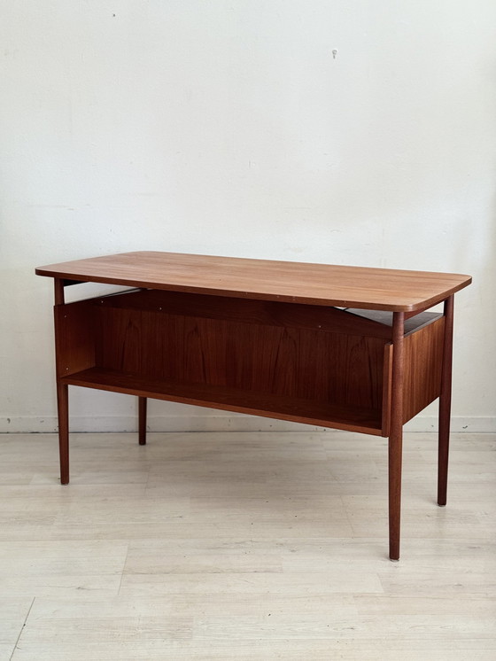 Image 1 of Bureau vintage en teck Gunnar Nielsen Tibergaard