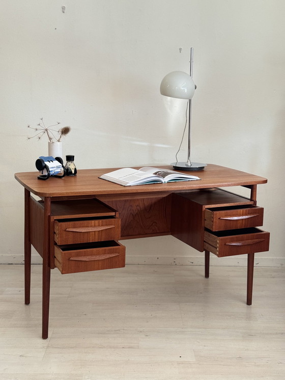 Image 1 of Bureau vintage en teck Gunnar Nielsen Tibergaard