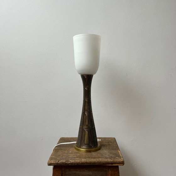 Image 1 of Lampe de table vintage en laiton et verre opalin par Sonja Katzin pour Asea, Suède années 1950