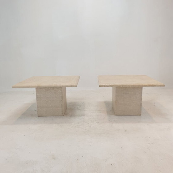 Image 1 of Paire de tables basses italiennes en travertin, 1980