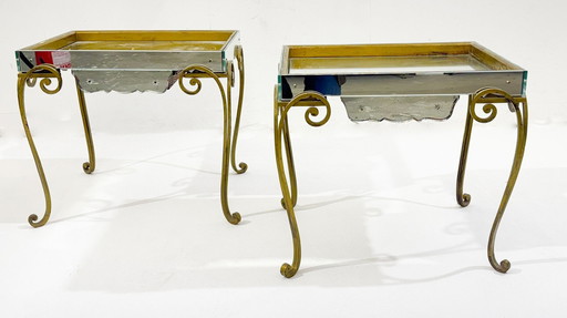 Paire de tables d'appoint en verre et laiton, années 1940