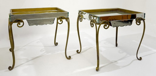 Paire de tables d'appoint en verre et laiton, années 1940