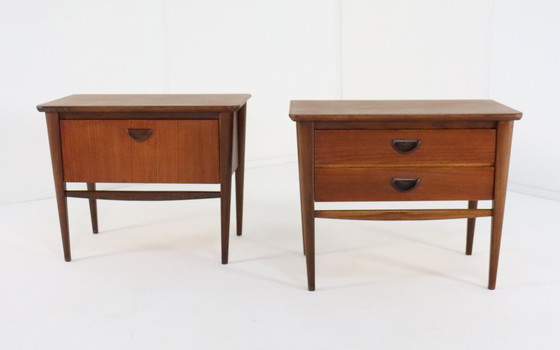 Image 1 of Ensemble de 2 tables de nuit Wébé Louis Van Teeffelen 'Beek En Donk' Vintage