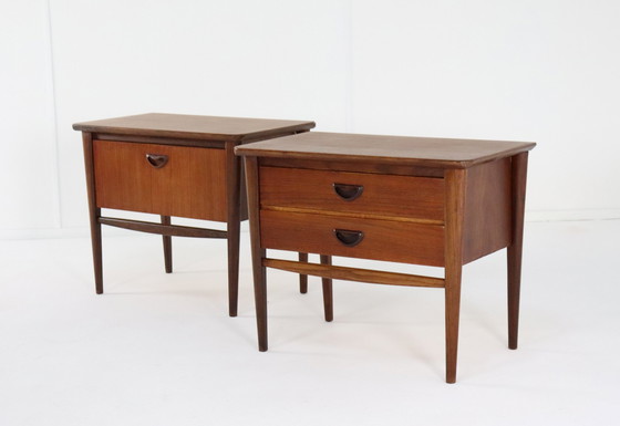 Image 1 of Ensemble de 2 tables de nuit Wébé Louis Van Teeffelen 'Beek En Donk' Vintage
