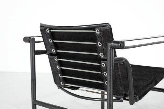 Image 1 of Paire De Fauteuils « Lc1 » Par Le Corbusier Pour Cassina, Italie 1929S.