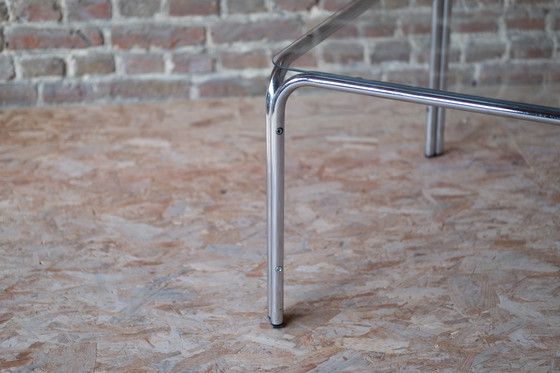 Image 1 of Table basse chromée avec verre