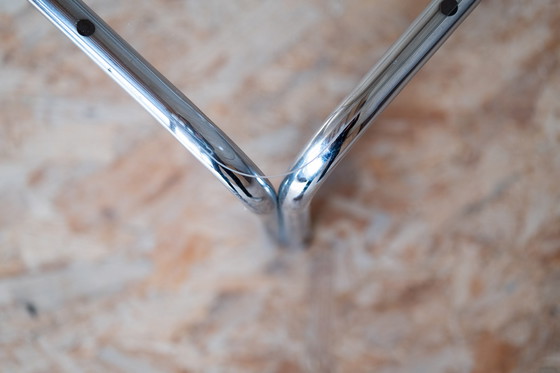 Image 1 of Table basse chromée avec verre