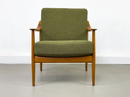 Chaise Lounge En Teck Et Bouclé Par Knoll Antimott, 1960S