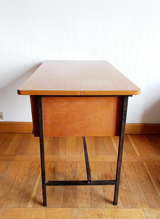 Image 1 of Bureau Et Chaise En Formica 1960